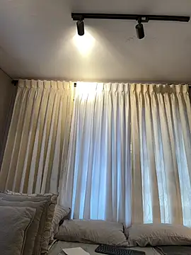 Tayler Kim online show from 03.03.26