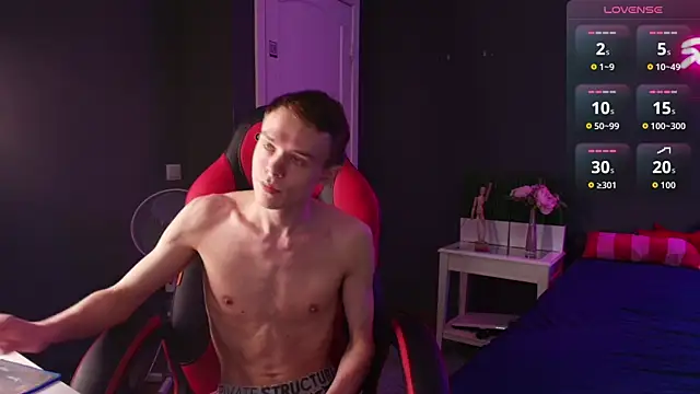 Snapshot of Brad_Myles chatting on 09.28.25 Brad Myles online show from 09.28.25