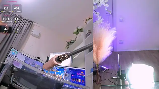 Snapshot of Ur_lil_bb chatting on 09.10.25 Ur lil bb online show from 09.10.25