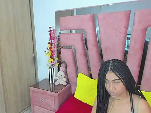 MaraKarly online show from 11.16.25