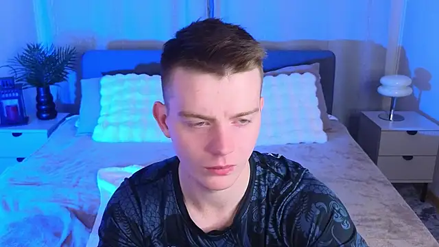 Snapshot of happy_de1mos chatting on 10.09.25 happy de1mos online show from 10.09.25