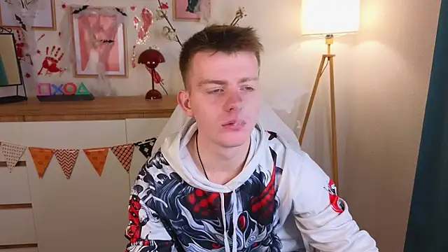 Snapshot of happy_de1mos chatting on 10.25.25 happy de1mos online show from 10.25.25