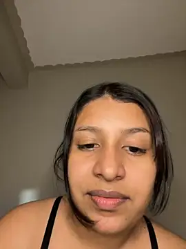  Chloe Smith online show from 10.30.25