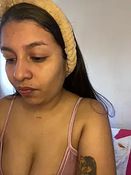  Chloe Smith online show from 04.11.26