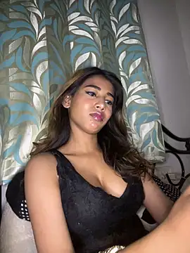 STRIP GLOW online show from 02.20.26