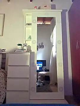 Alicia vellami online show from 11.24.25