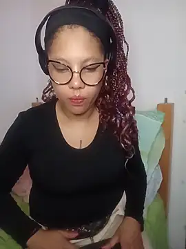 gigi1326 online show from 11.14.25