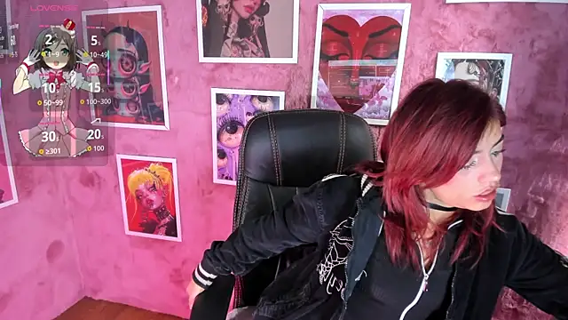 Snapshot of Mystic_blue chatting on 11.25.25 Mystic blue online show from 11.25.25