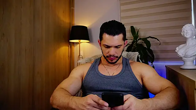 Erick Thompsonx online show from 11.01.25