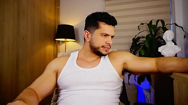 Erick Thompsonx online show from 03.03.26