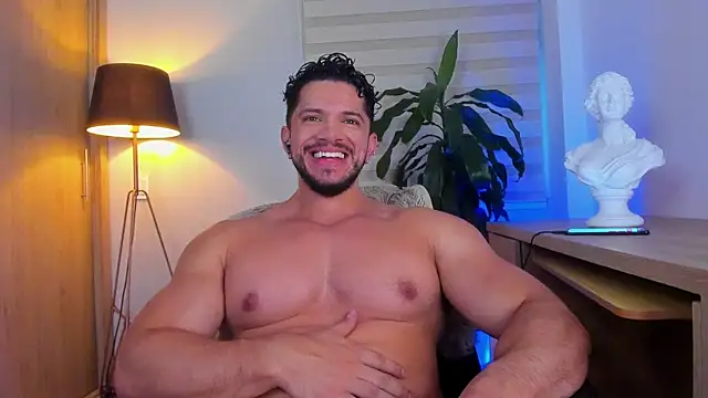 Erick Thompsonx online show from 05.11.26