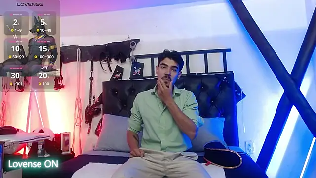 Snapshot of subarashi_ishi69 chatting on 11.01.25 subarashi ishi69 online show from 11.01.25