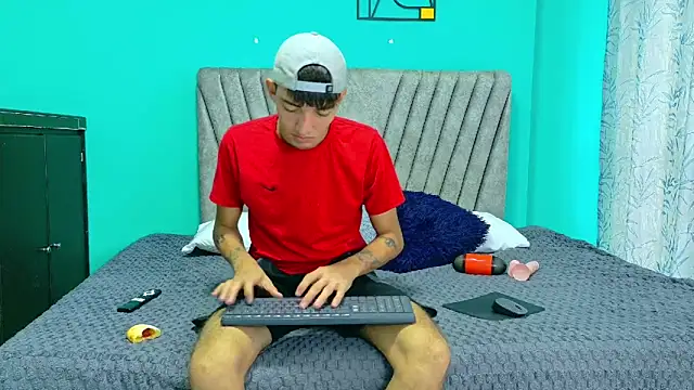 Snapshot of Maikol_Ortiz chatting on 01.19.26 Maikol Ortiz online show from 01.19.26