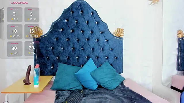  mia milf  online show from 03.23.26