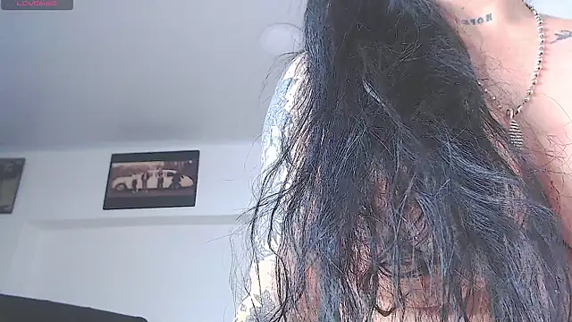 Snapshot of Vicky_hotmilf chatting on 07.01.26 Vicky hotmilf online show from 07.01.26