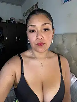 Snapshot of Aurora_fire1 chatting on 02.04.26 Aurora fire1 online show from 02.04.26