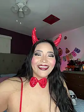 MyHoneyFrida online show from 10.28.25