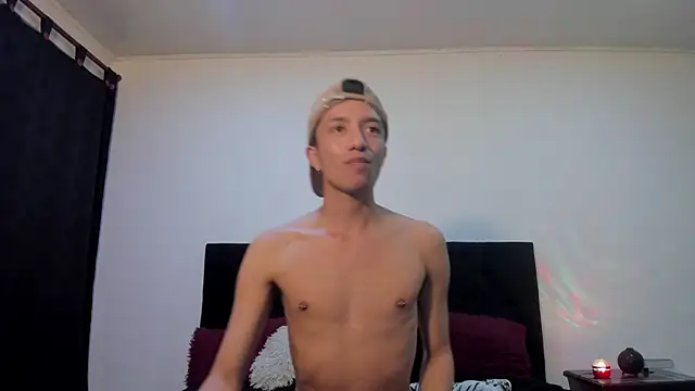 mhatias  online show from 11.26.25