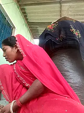 Jivika Jaiswal online show from 10.17.25