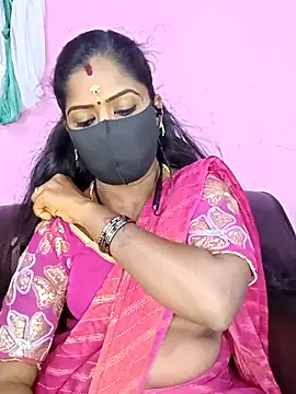 Snapshot of tamilammukuttyy chatting on 09.12.25 tamilammukuttyy online show from 09.12.25