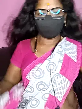 Snapshot of tamilammukuttyy chatting on 09.19.25 tamilammukuttyy online show from 09.19.25