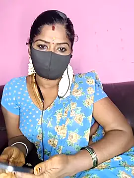 Snapshot of tamilammukuttyy chatting on 09.29.25 tamilammukuttyy online show from 09.29.25