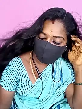 Snapshot of tamilammukuttyy chatting on 11.07.25 tamilammukuttyy online show from 11.07.25