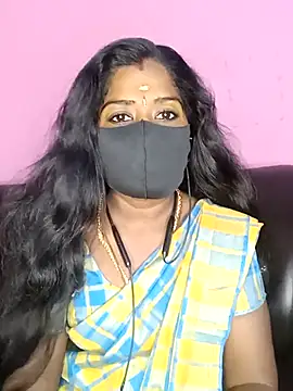 Snapshot of tamilammukuttyy chatting on 11.10.25 tamilammukuttyy online show from 11.10.25