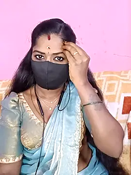 Snapshot of tamilammukuttyy chatting on 11.19.25 tamilammukuttyy online show from 11.19.25