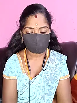 Snapshot of tamilammukuttyy chatting on 11.27.25 tamilammukuttyy online show from 11.27.25