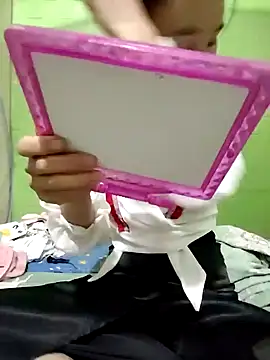 Snapshot of Tin_tanny chatting on 11.03.25 Tin tanny online show from 11.03.25