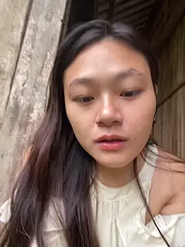 Snapshot of mai-xinh chatting on 11.08.25 mai-xinh online show from 11.08.25