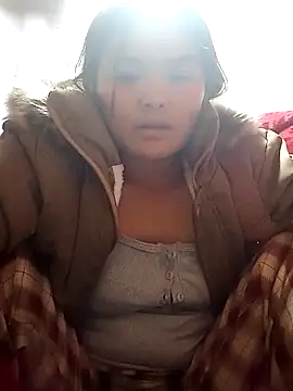 xinhxinhcute online show from 11.28.25