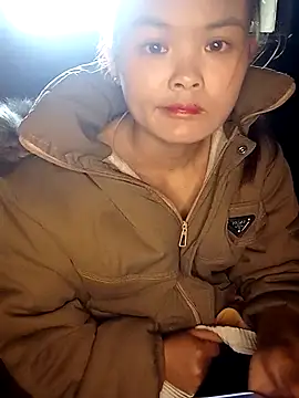 xinhxinhcute online show from 12.18.25