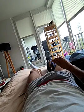 Latinox79 online show from 04.21.26