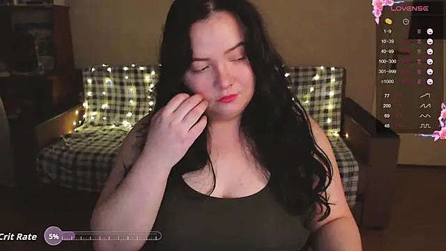 Snapshot of EmillyBones chatting on 11.03.25 EmillyBones online show from 11.03.25