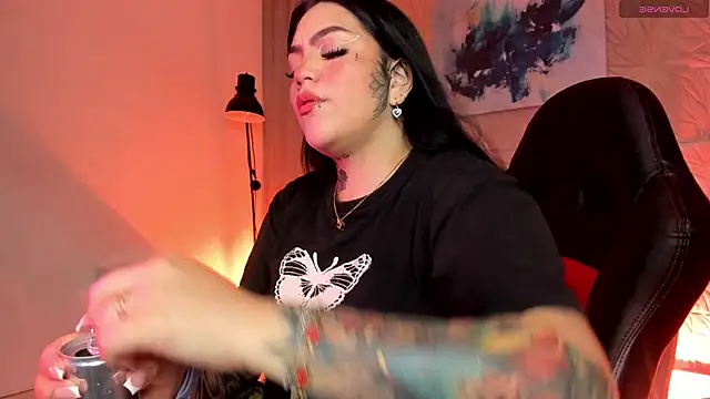 Snapshot of MAGIC_TESSA chatting on 09.10.25 MAGIC TESSA online show from 09.10.25