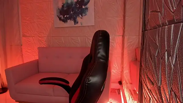 Snapshot of MAGIC_TESSA chatting on 09.20.25 MAGIC TESSA online show from 09.20.25