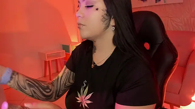 Snapshot of MAGIC_TESSA chatting on 09.23.25 MAGIC TESSA online show from 09.23.25