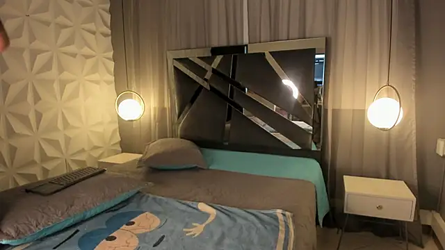 Snapshot of MAGIC_TESSA chatting on 10.23.25 MAGIC TESSA online show from 10.23.25