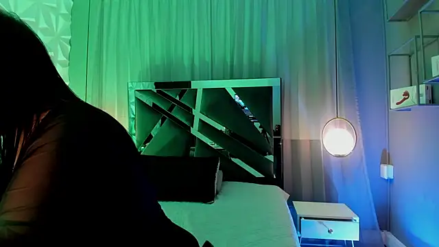 MAGIC TESSA online show from 12.04.25