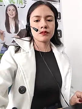 Snapshot of CHARLOTTE__05 chatting on 11.08.25 CHARLOTTE 05 online show from 11.08.25