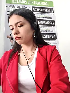 Snapshot of CHARLOTTE__05 chatting on 11.12.25 CHARLOTTE 05 online show from 11.12.25