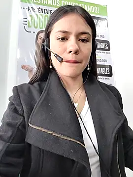 Snapshot of CHARLOTTE__05 chatting on 11.20.25 CHARLOTTE 05 online show from 11.20.25