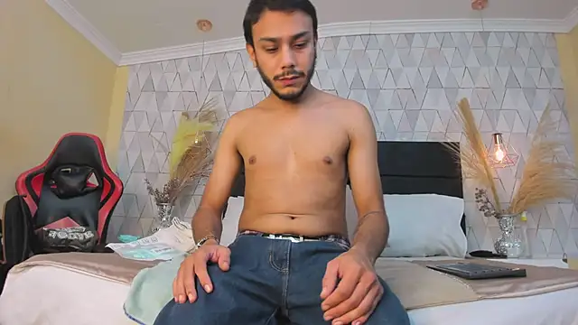 Boss Domiinator online show from 02.04.26