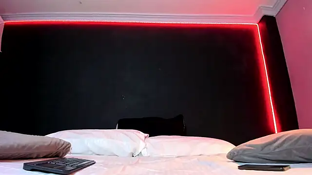 Boss Domiinator online show from 04.12.26