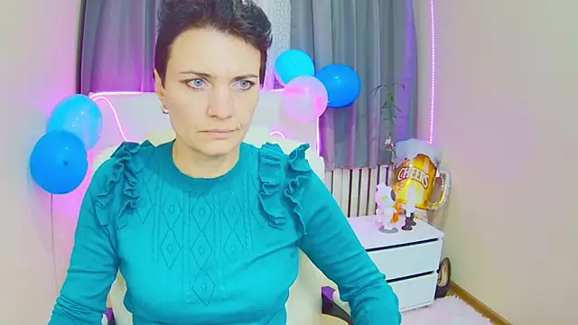 AvaSaturnian online show from 09.18.25