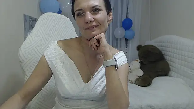 AvaSaturnian online show from 09.26.25