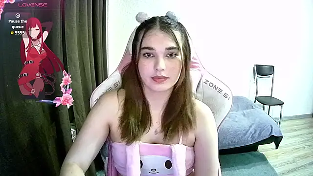 Kris Moss online show from 11.21.25