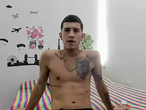 Snapshot of dilan_abraham12 chatting on 09.28.25 dilan abraham12 online show from 09.28.25